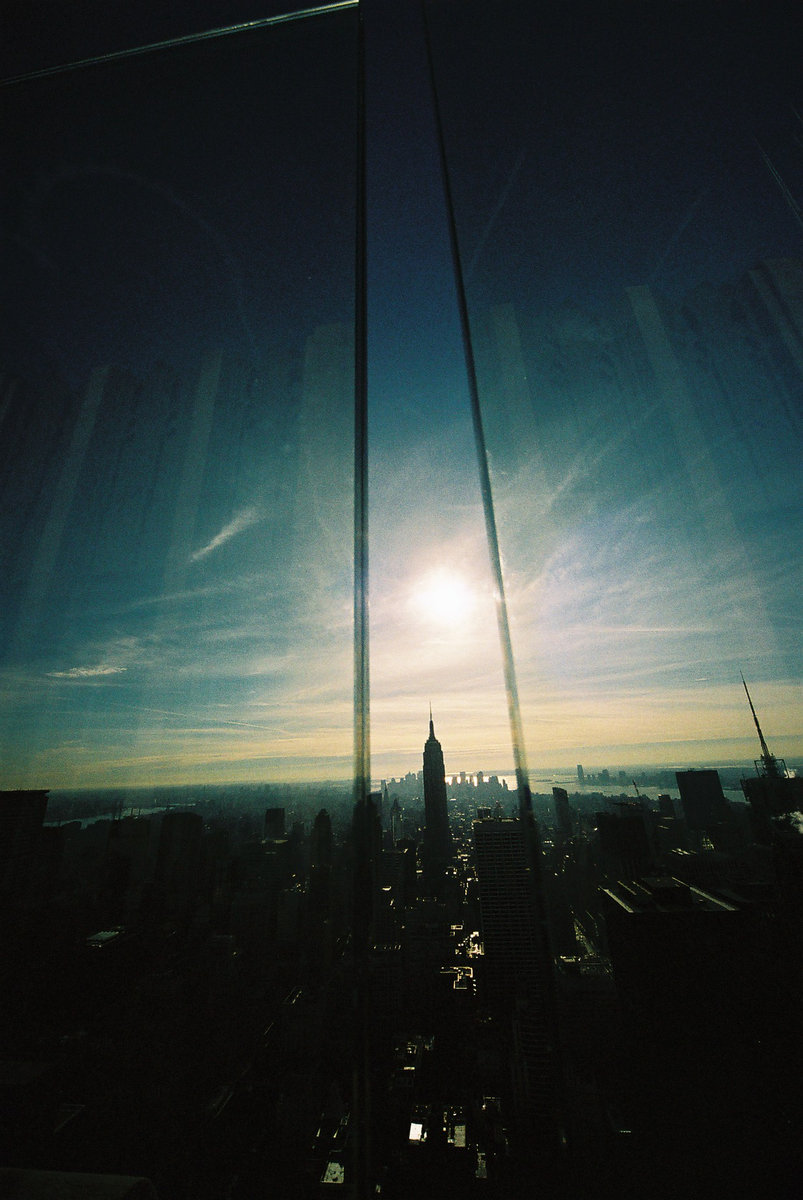 Manhattan Lights SEX EMPIRE