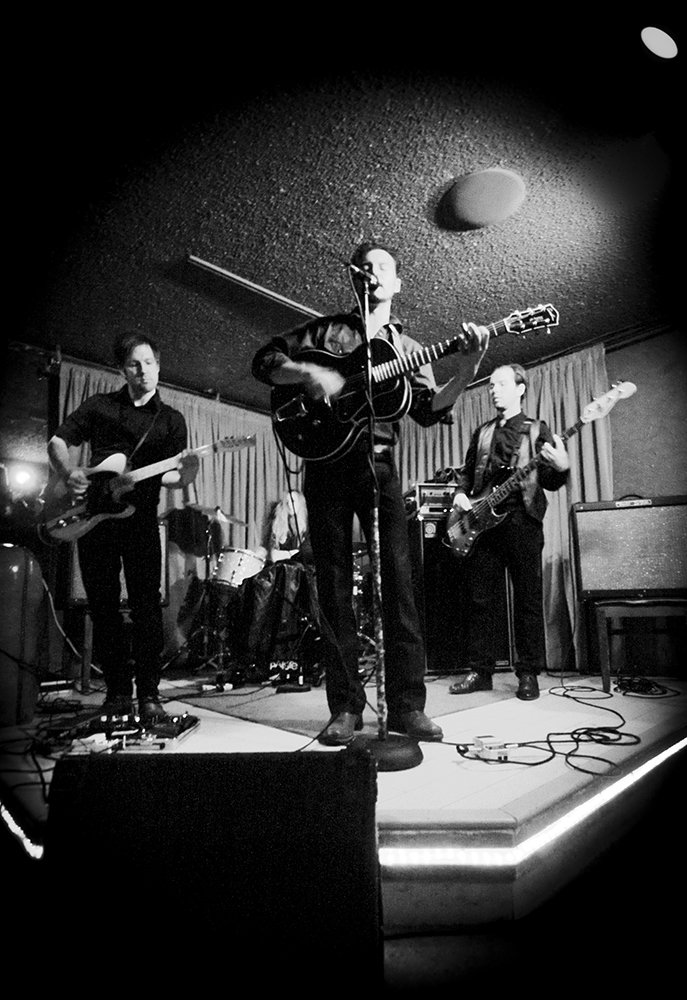 Joe Eslick And The Dark Horse Band