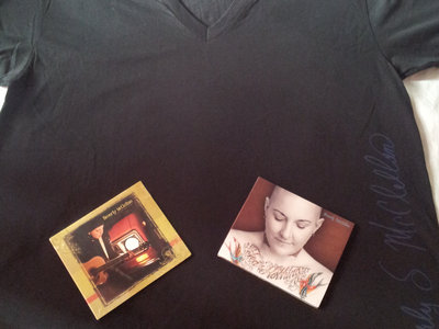 Beverly McClellan V-Neck T-shirt + Fear Nothing CD (Autographed) + Talk Of The Town CD main photo