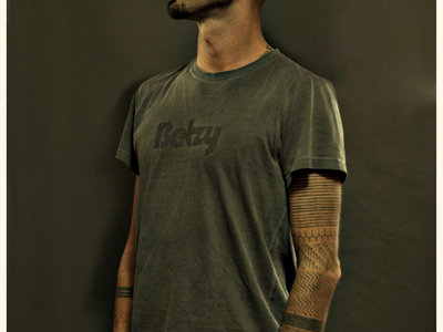 T-shirt "Betzy" - Man main photo