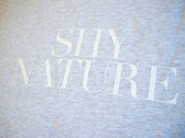 Shy Nature T-shirt – Light Grey photo 
