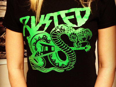 Green Snake Axe Attack Black Shirt Girl main photo