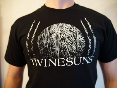 Twinsesuns T-Shirt main photo