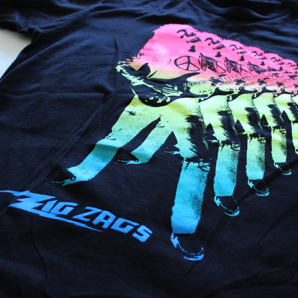 【DISCERNMENT】Comment Gradation Hood T-shirt DISCERNMENT】Comment Gradation Hood T-shirt