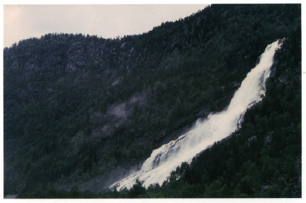 vali forlatt