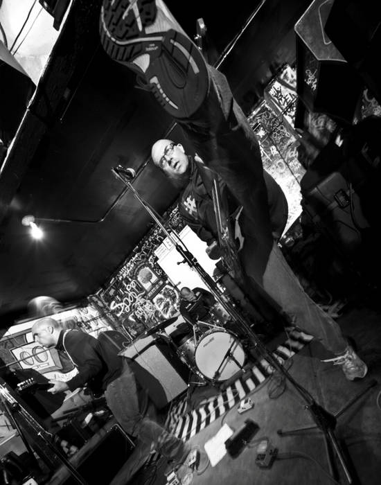 Amphetamine Reptile Records (Single) | The Blind Shake