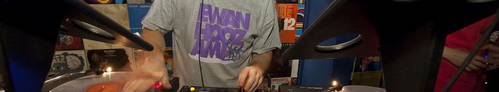 Ewan Hoozami — Photo