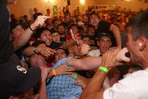 Guns Up! — Photo