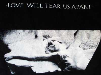 Joy Division – Love Will Tear Us Apart (T-Shirt / Imported) main photo