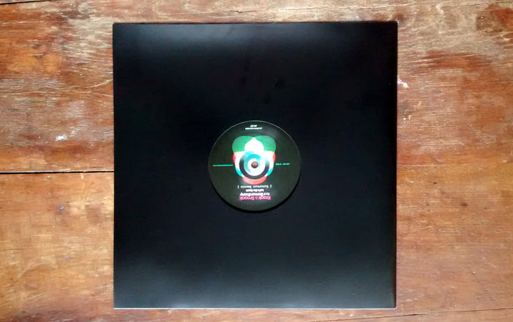 Let's Go Back (Solomun Remix) / Hold Back Love (Lovebirds