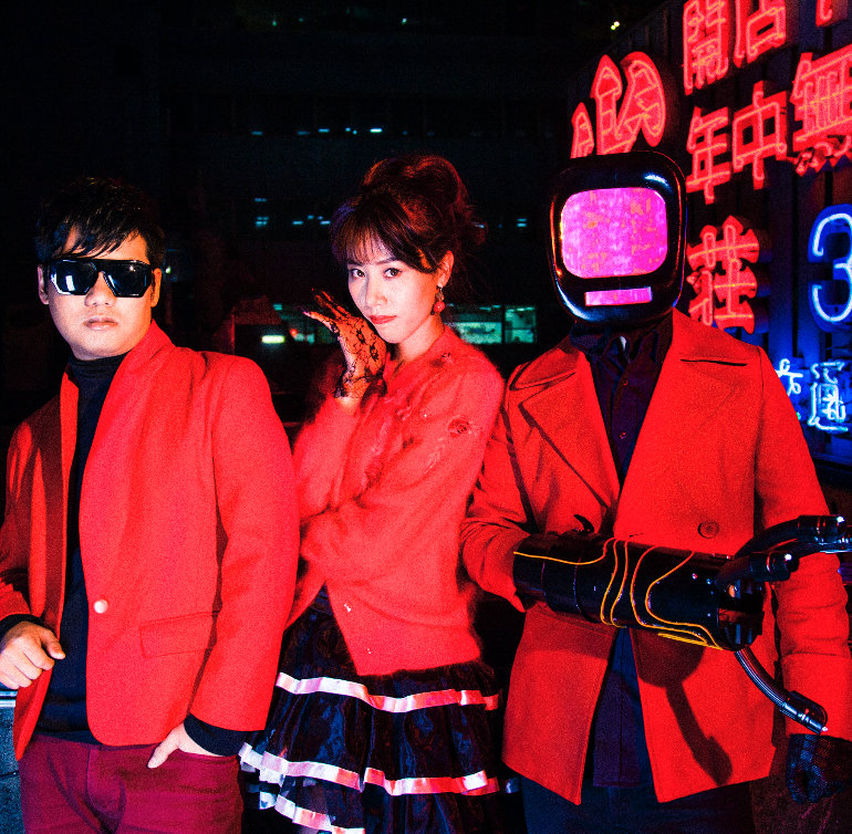 Satellite Young | Satellite Young