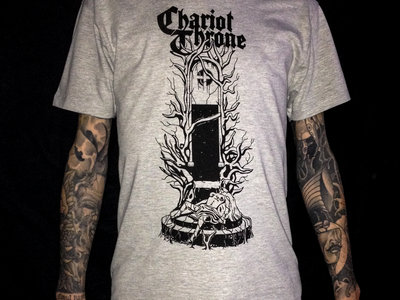 "Throne Ritual" T-Shirt heather grey main photo