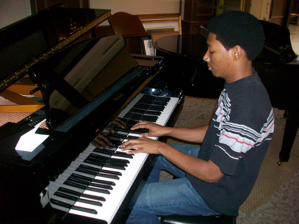 Hybrid Element | Tavaris Strong