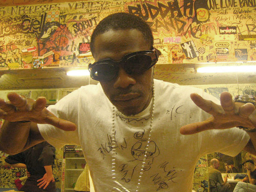 Sensational Rapper Get On My Page | Sensational