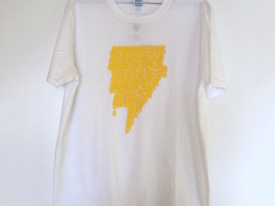 Melt T-shirt in white with yellow print – mens main photo