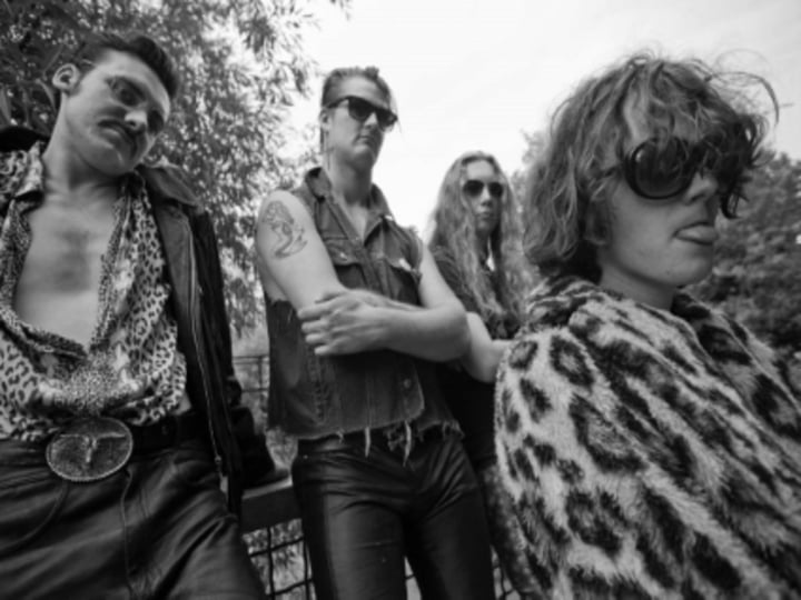 Born To Hate | The Cavemen