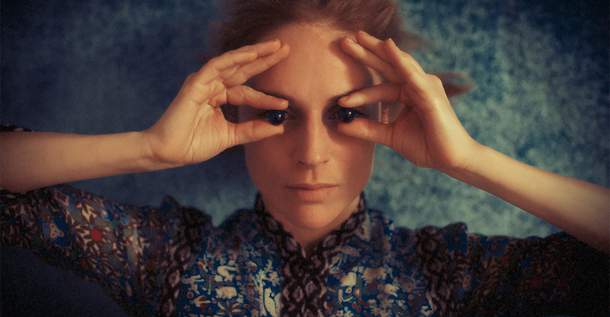 Agnes Obel: The Sound of Breaking “Glass” | Bandcamp Daily