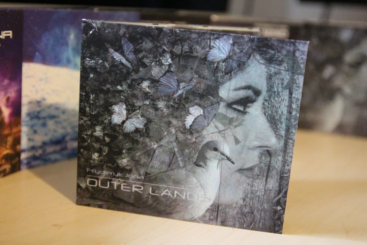 Outer lands | Fryderyk Jona