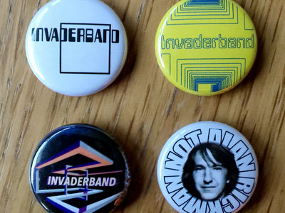 Set of 4 Invaderband button badges main photo