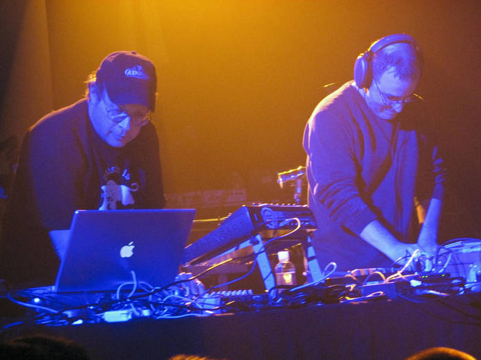 Double Dee and Steinski feat. ADA: LESSON 4 (THE BEAT