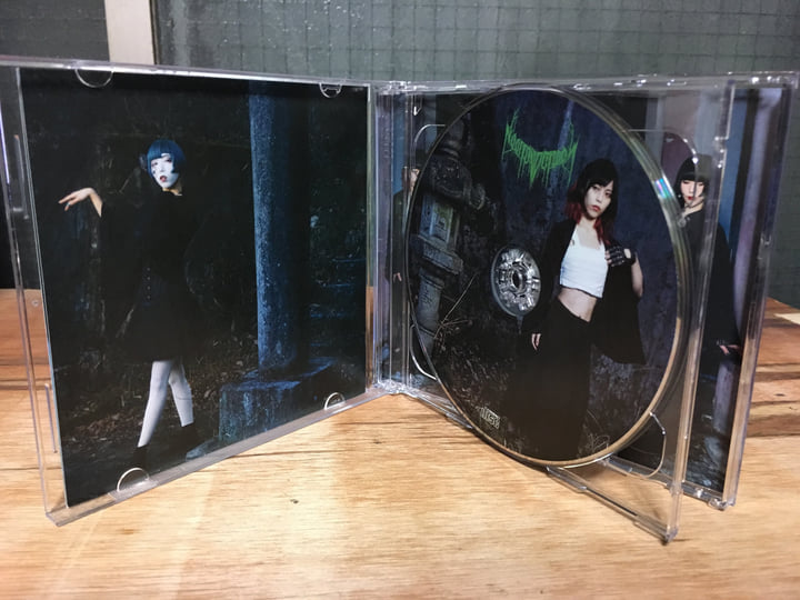 DEATHLESS | NECRONOMIDOL