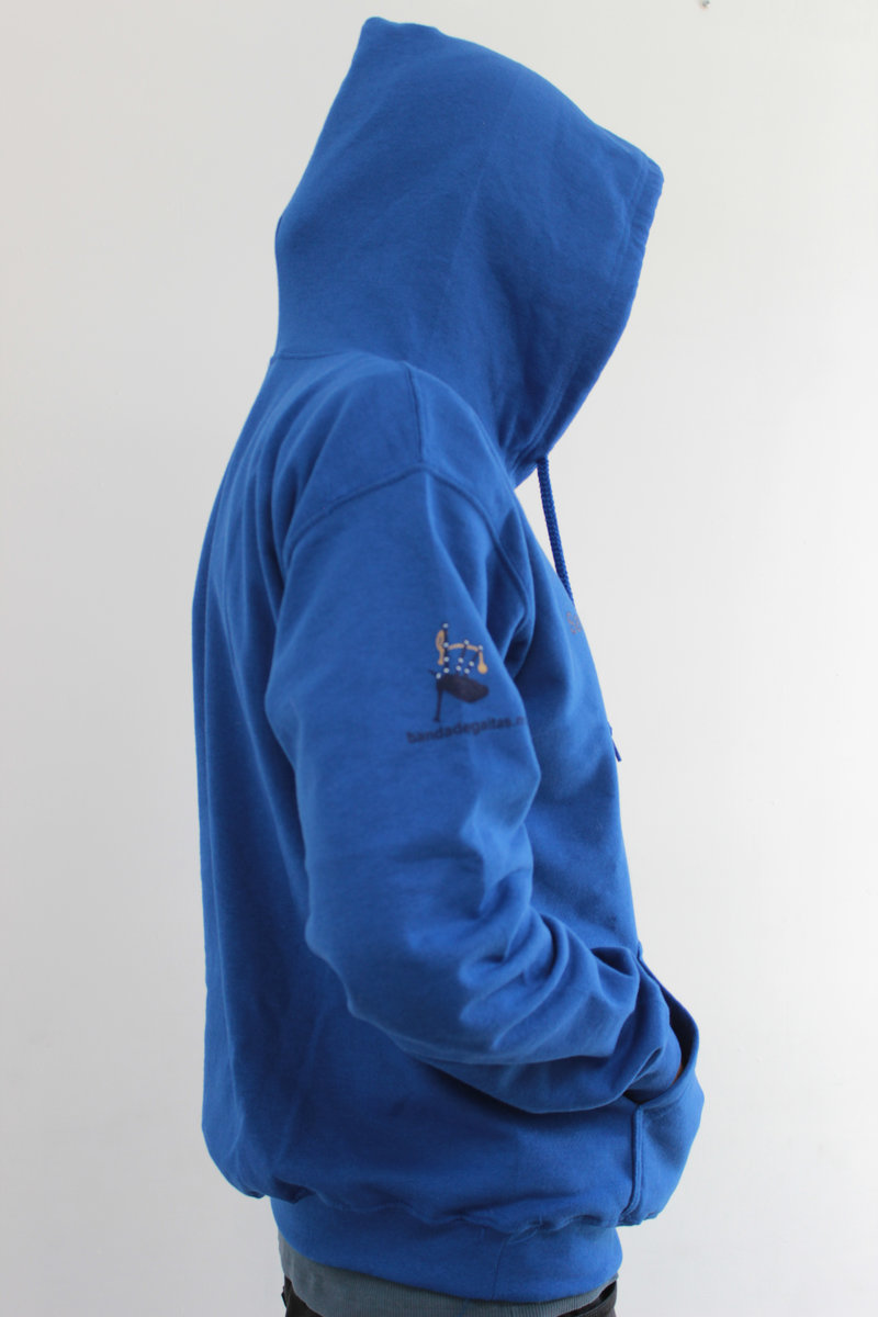 SUDADERA OVERSIZE UNISEX AZUL CIELO – ELIU Moda casual y urbana.