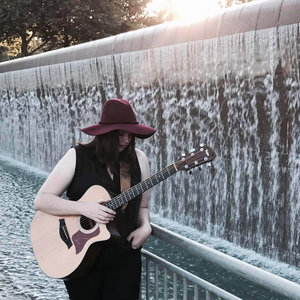 Maddy Smith — Photo · candid