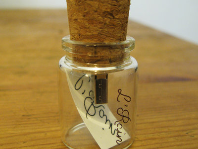 Limited Edition Glass Vial USB main photo