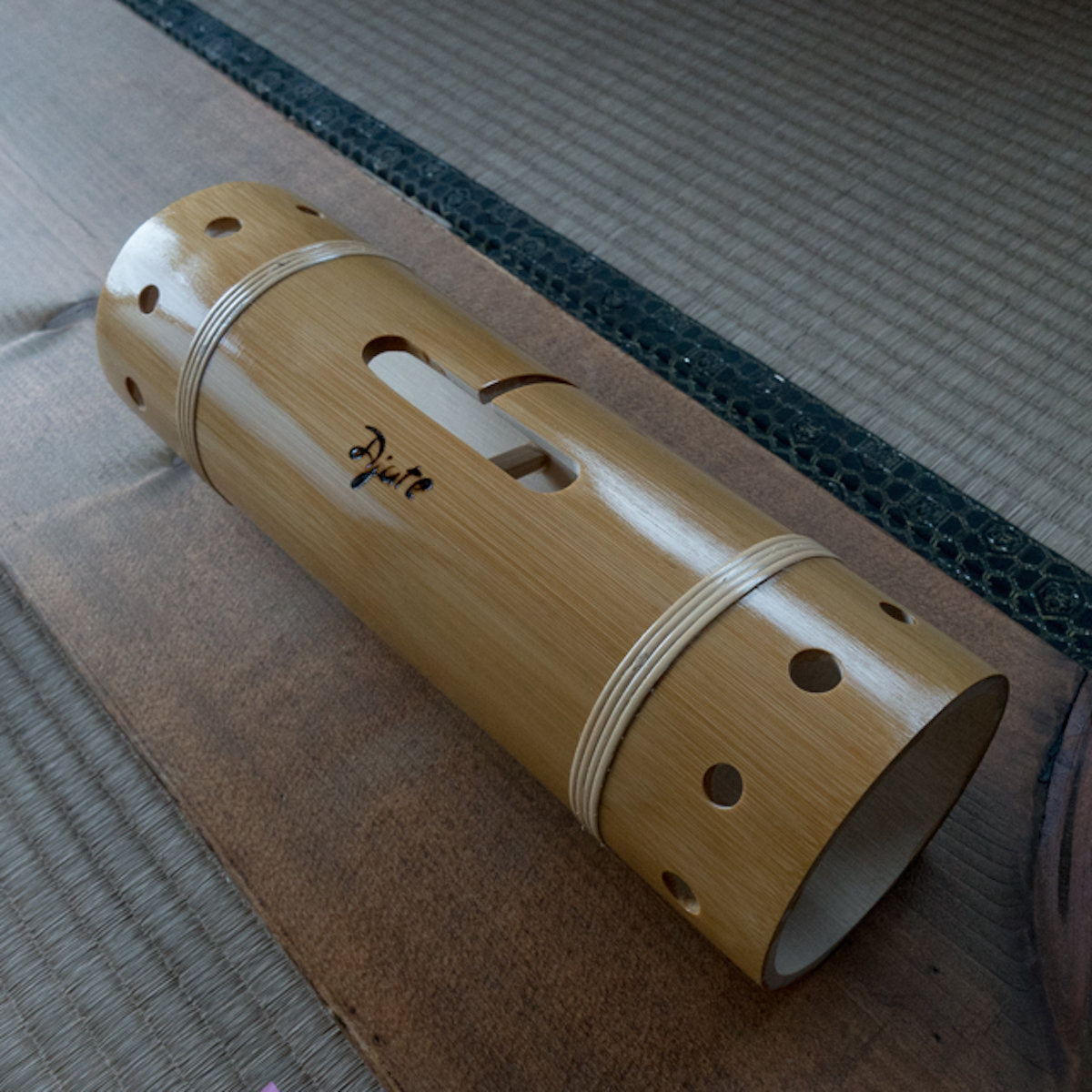 Bambuson - Hand-made bamboo speaker | Ajate