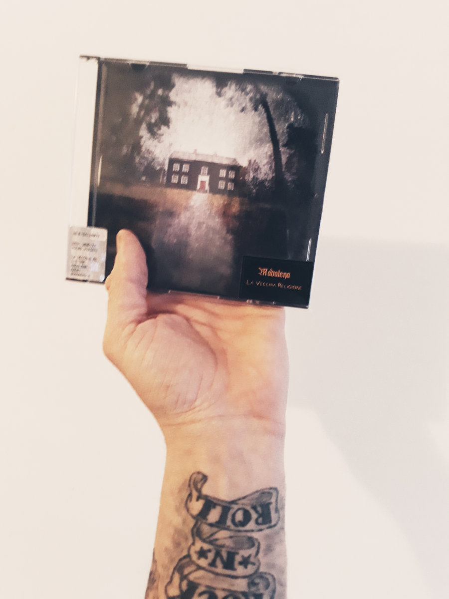 MADALENA la vecchia religione hellbonesrecords