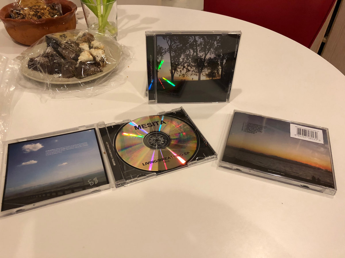 Living Breathing Mesita living breathing