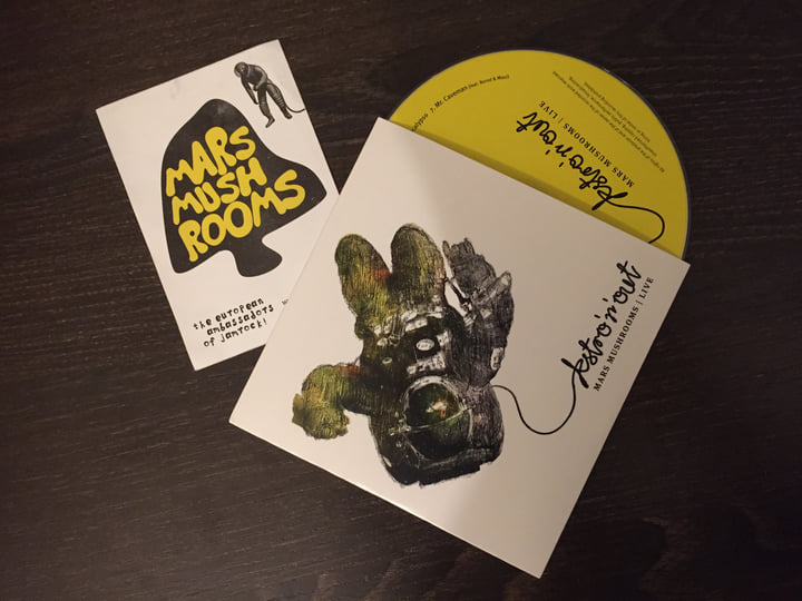 Astro'n'out | mars mushrooms