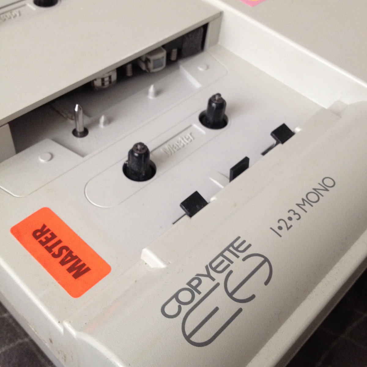 Telex Copyette 123 cassette copy machine + Tape loop cassette