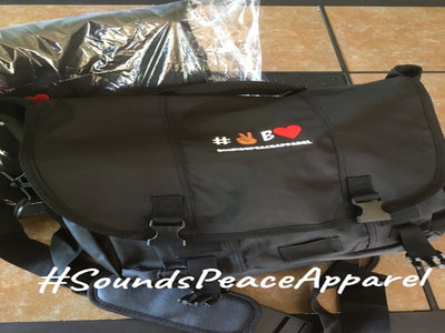 #peacebluv Messeger Bag ( heavy duty, lots of space)  in black only ! main photo