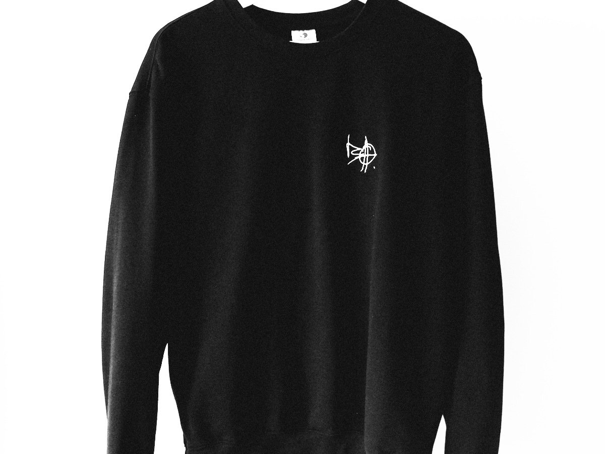 basic black sweatshirt