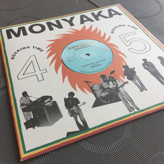 欧LP Monyaka Classical Roots Showcase HS07 Hevyaka Records, Hor /00260 Monyaka: Classical Roots Showcase (LP)