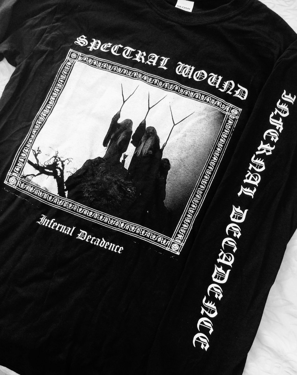 【SCENERITY】Bless Layered Long Sleeve Bless Layered Long Sleeve - SCENERITY
