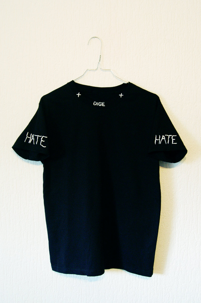 DIGE X X LOVE/HATE T-Shirt | Sally Dige