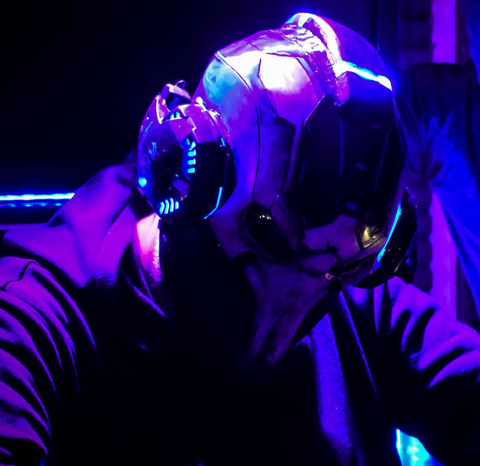 APEX PREADTOR SEX DOLL | Shyly Virus