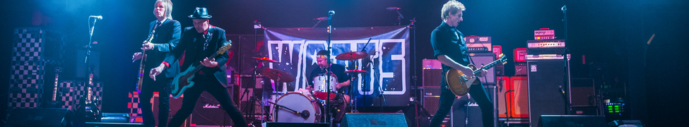 Watts — Photo · live_stage