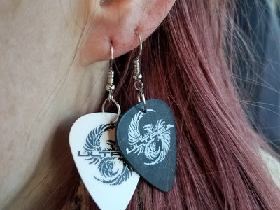 Ultrea Guitar pic earrings main photo