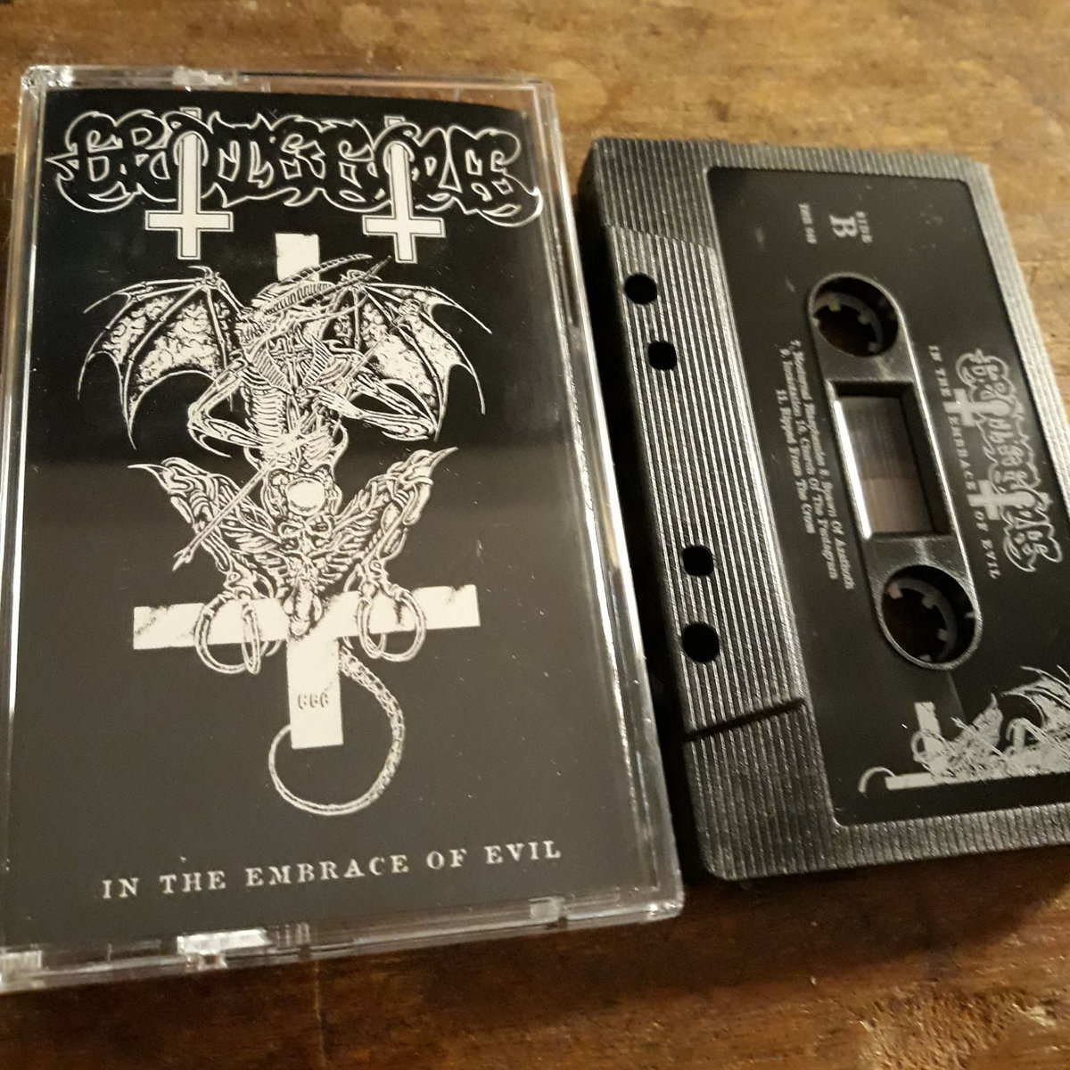 GROTESQUE - 