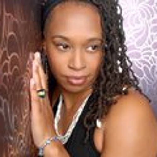 High Priestess | Aisha
