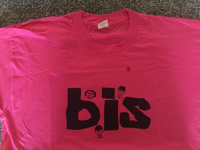 classic pink tee 1st ever range size XL (small stain!) main photo