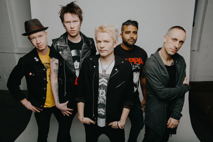 13 Voices | Sum 41