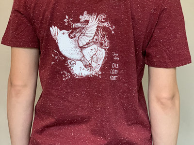 Organic cotton T-shirt with design album 'Discomfort main photo