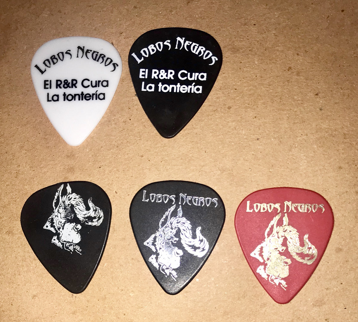 Púas \, image size:1200x1081