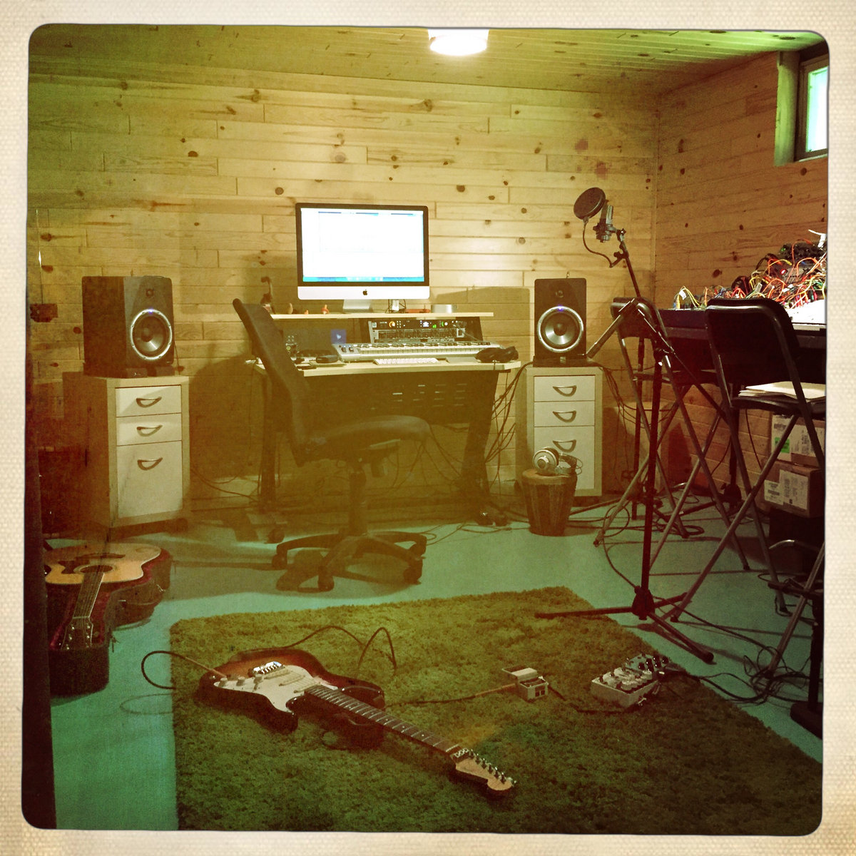 Mountain Echoes | Mountain Echoes