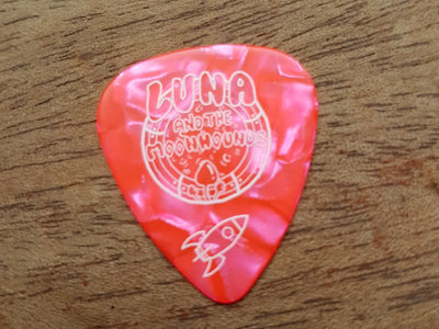 Luna and the Moonhounds Plectrum main photo