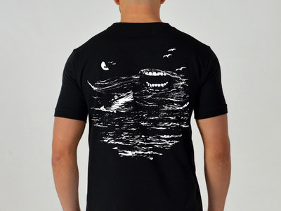 T-Shirt Mangeur de Rêves / Ballade en haute mer main photo